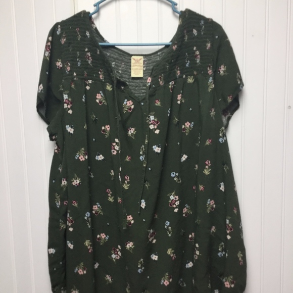 Faded Glory Tops - Green Floral Shirt